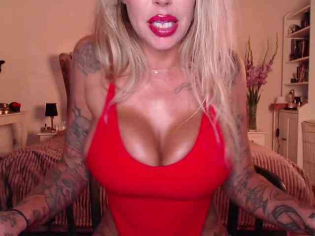 desireSADIE webcam