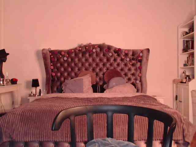 desireSADIE webcam