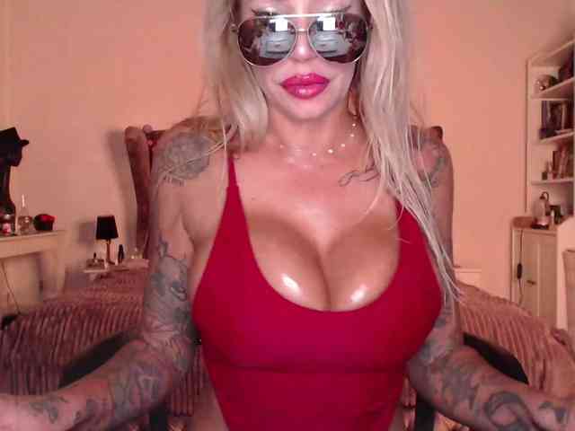 desireSADIE webcam