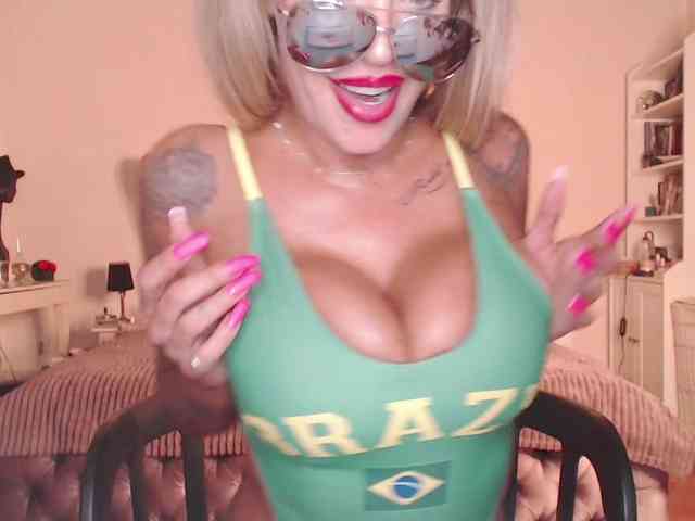 desireSADIE webcam