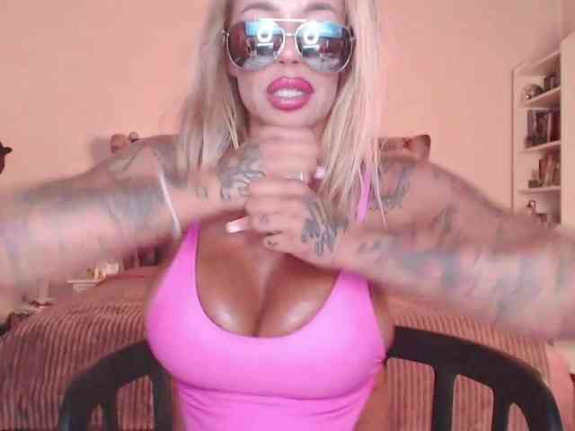 desireSADIE webcam