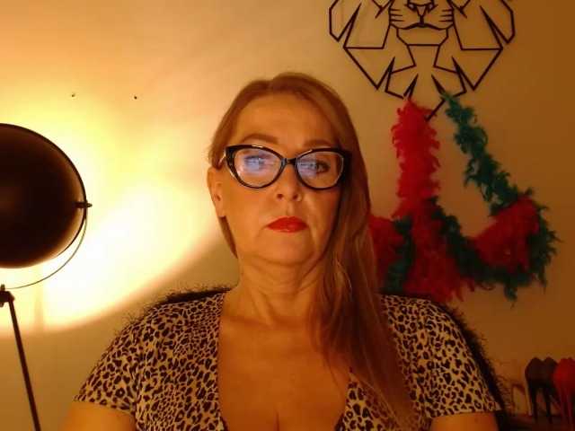 perfectLEA live cam on BongaCams
