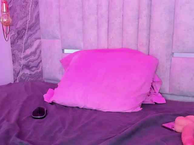 SandieLuxx
