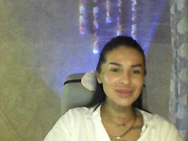 Iconic2 live cam on BongaCams