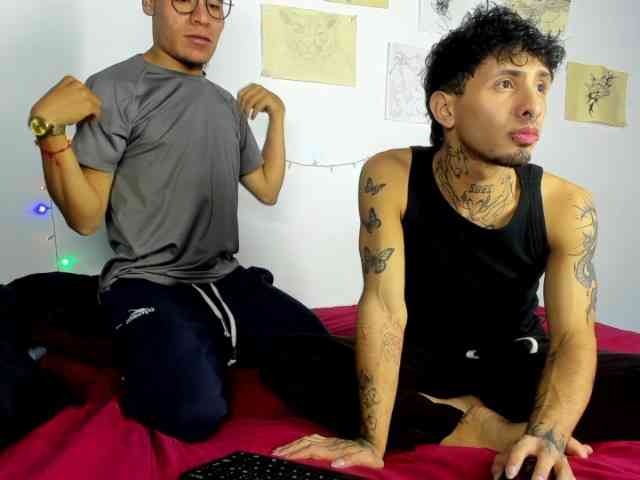 Ji-Won-boys Sex Cam Show