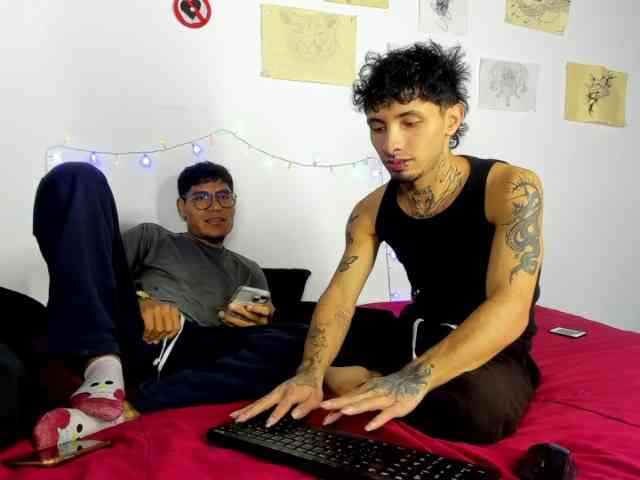 Ji-Won-boys Sex Cam Show