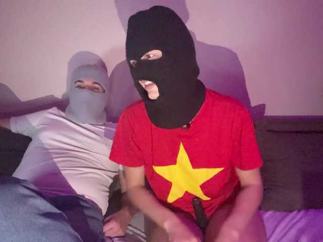 Kitysfeet live cam on BongaCams