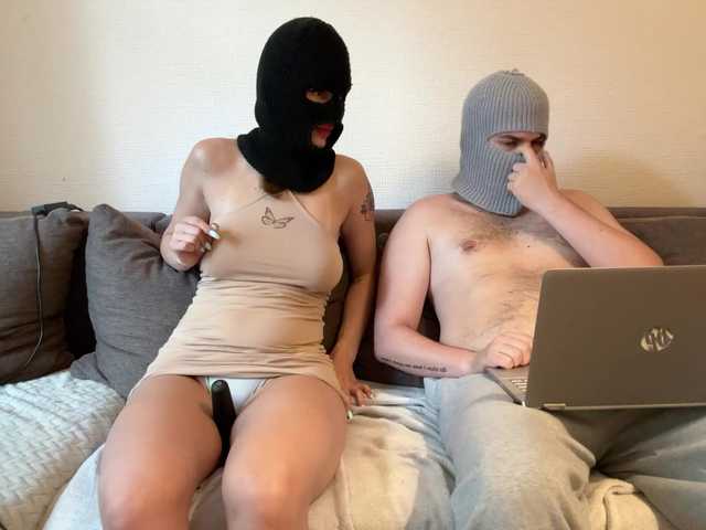 Kitysfeet live cam on BongaCams