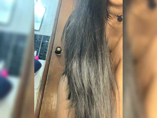 Julirosee live cam on BongaCams