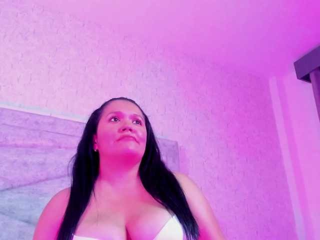 PaulaAlvarez live cam on BongaCams