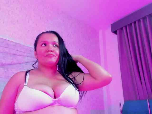PaulaAlvarez webcam