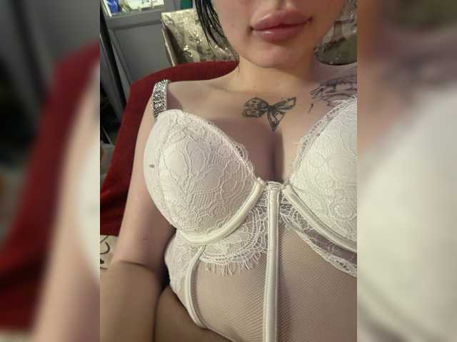 Kisa5678 live webcam show