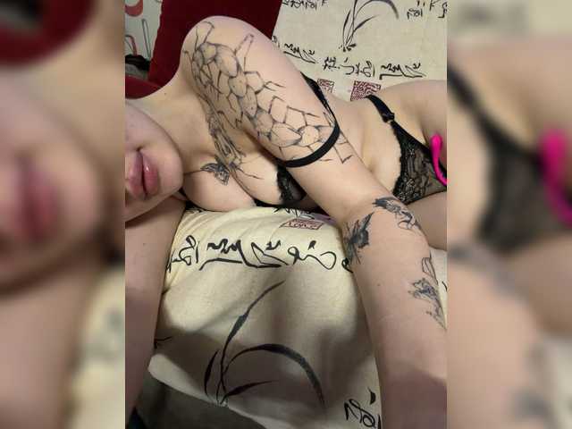 Kisa5678 live webcam show