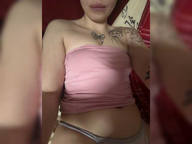 Kisa5678 live cam on BongaCams