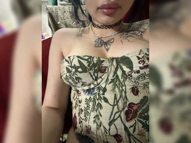 Kisa5678 live cam on BongaCams