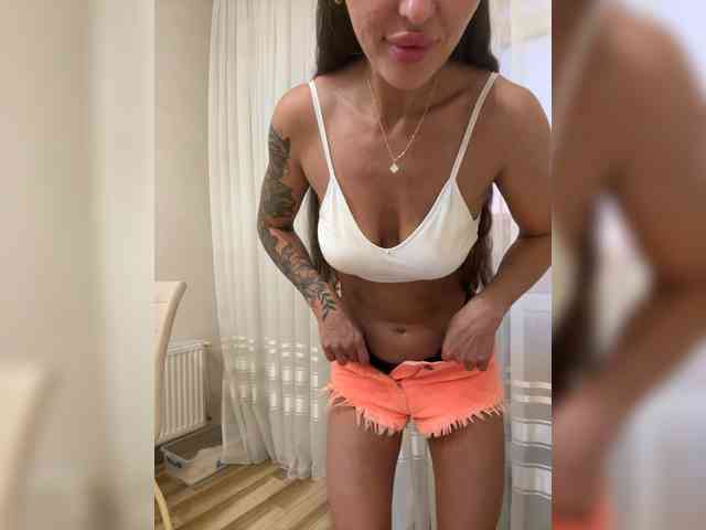 Модель: Elenareyes0