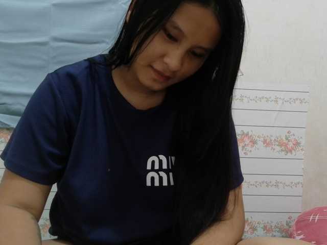 Pinaybigboobs live cam on BongaCams