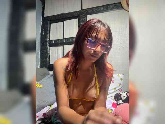 Sweet-foxy17 webcam