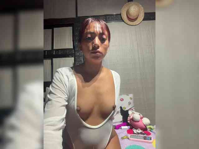 Sweet-foxy17 webcam