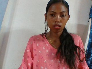 Layah7's Live Webcam