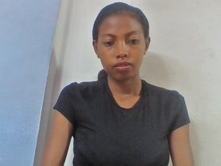 Layah7's Live Webcam