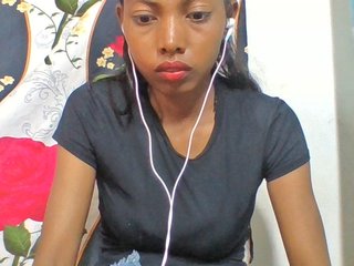 Layah7's Live Webcam