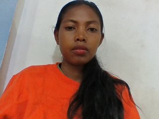 Layah7's Live Webcam