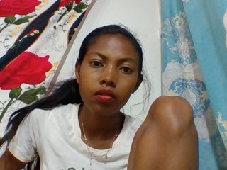 Layah7's Live Webcam