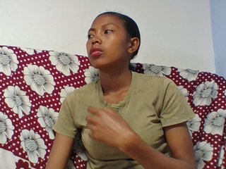Layah7's Live Webcam