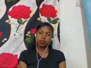 Layah7's Live Webcam