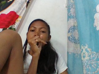 Layah7's Live Webcam