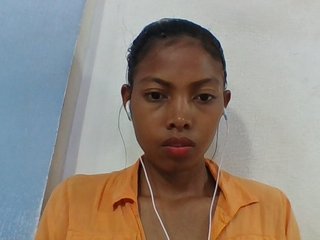 Layah7's Live Webcam