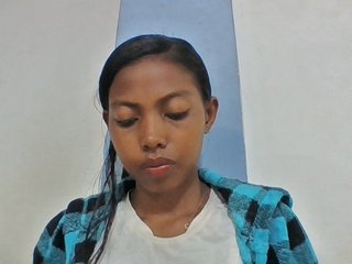 Layah7