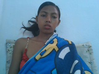 Layah7's Live Webcam