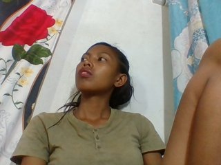 Layah7's Live Webcam