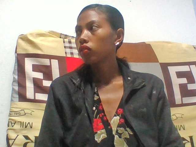 Layah7 live webcam show