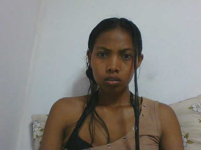 Layah7 live cam on BongaCams