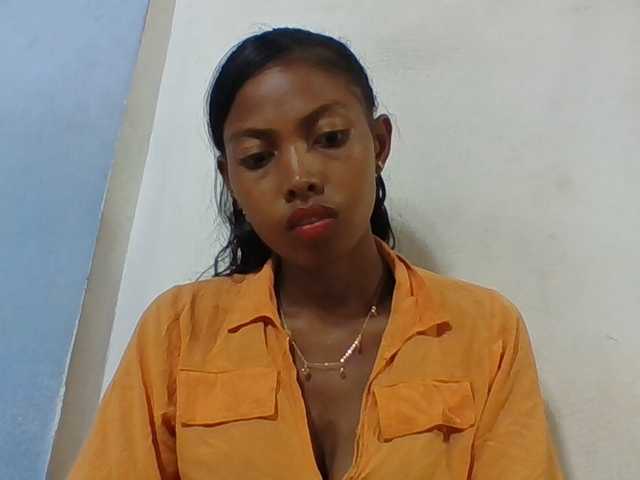 Layah7 live cam on BongaCams