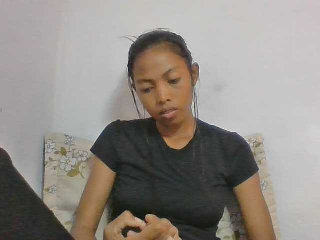 Layah7 live cam on BongaCams