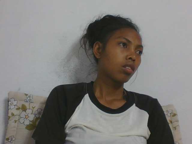 Layah7 live cam on BongaCams