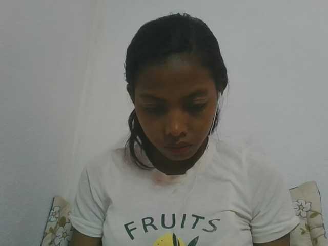 Layah7 live cam preview