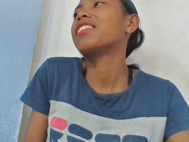 Layah7 live cam on BongaCams