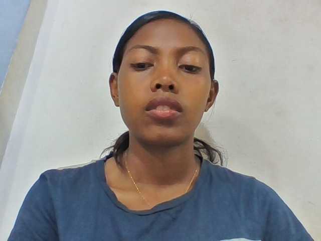 Layah7 live cam on BongaCams
