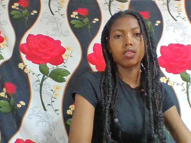 Layah7 live cam on BongaCams