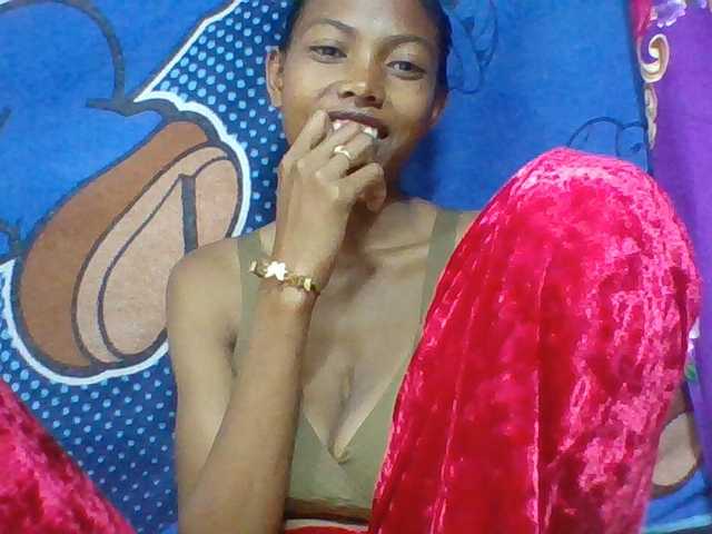 Layah7 live cam on BongaCams