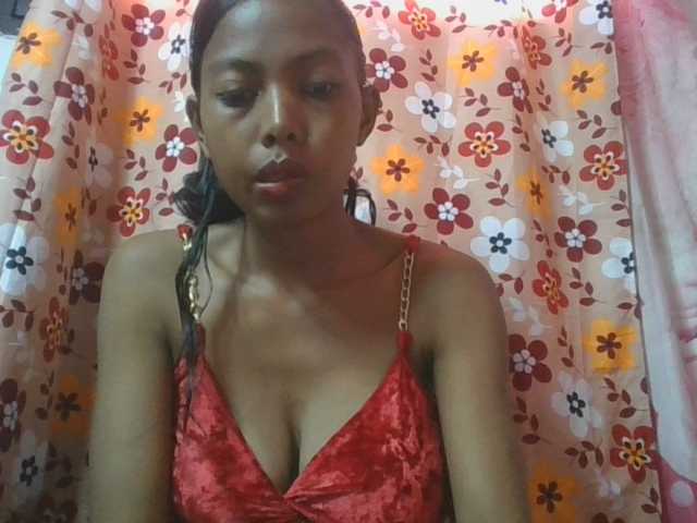 Layah7 live cam on BongaCams