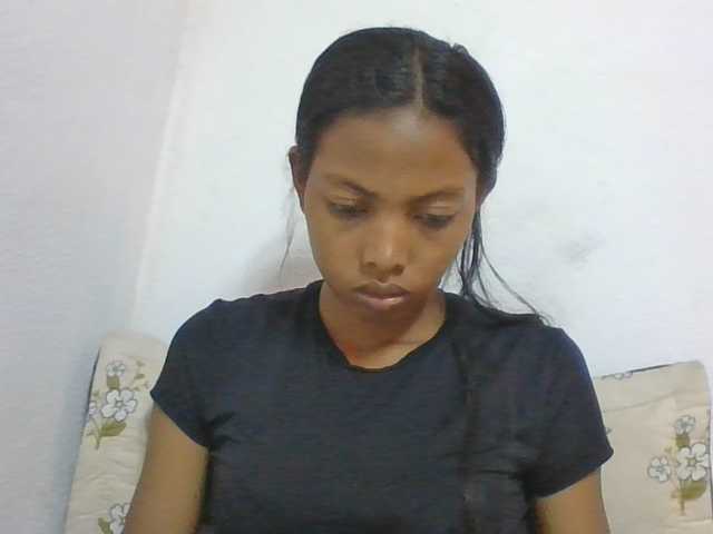 Layah7 live cam on BongaCams
