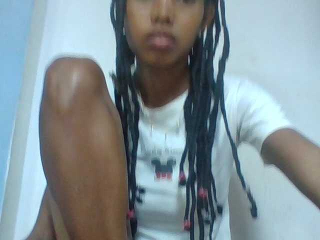 Layah7 live webcam show