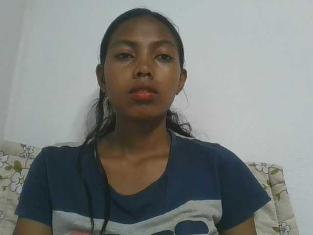 Layah7 live cam on BongaCams