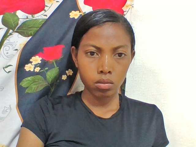 Layah7 live cam on BongaCams